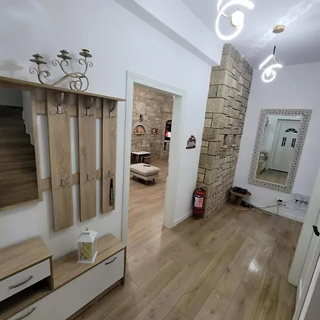Chalet Mollanji *